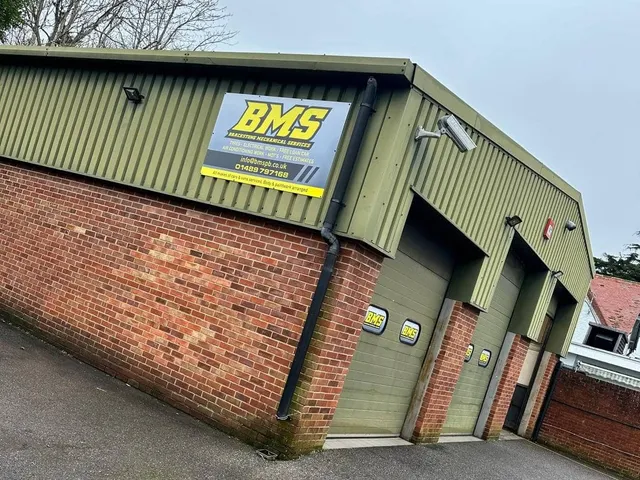 Brackstone Mechanical Services: Expert Garage in Warsash