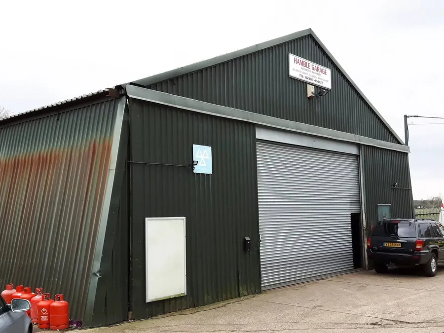 Hamble Garage: Comprehensive Vehicle Services