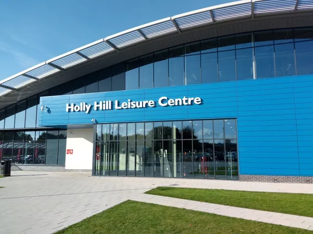 Comprehensive Fitness and Aquatic Facilities at Holly Hill Leisure Centre in Sarisbury Green