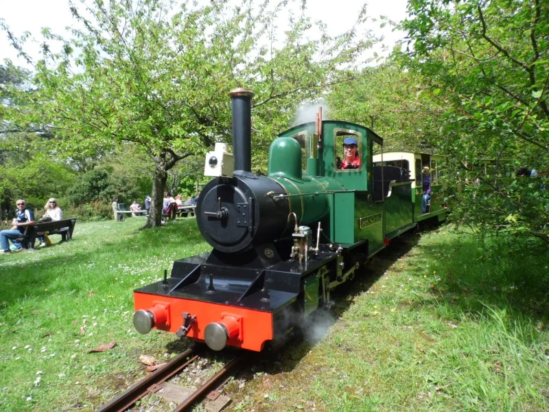 miniature railway