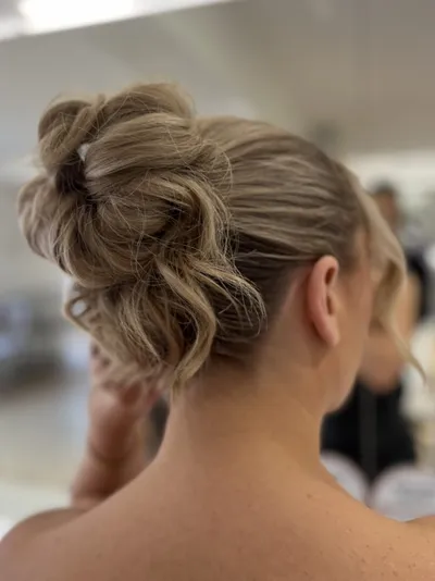 hairstyle