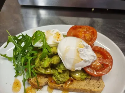 poached egg on toast